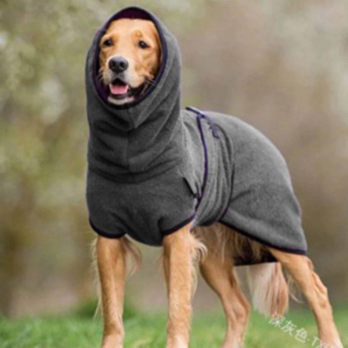 Veste chien grise polaire - coupe ajustée pour chiens à poitrine profonde
